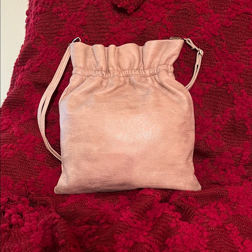 Hobo Soft Burnished Gold Leather Drawstring Bag